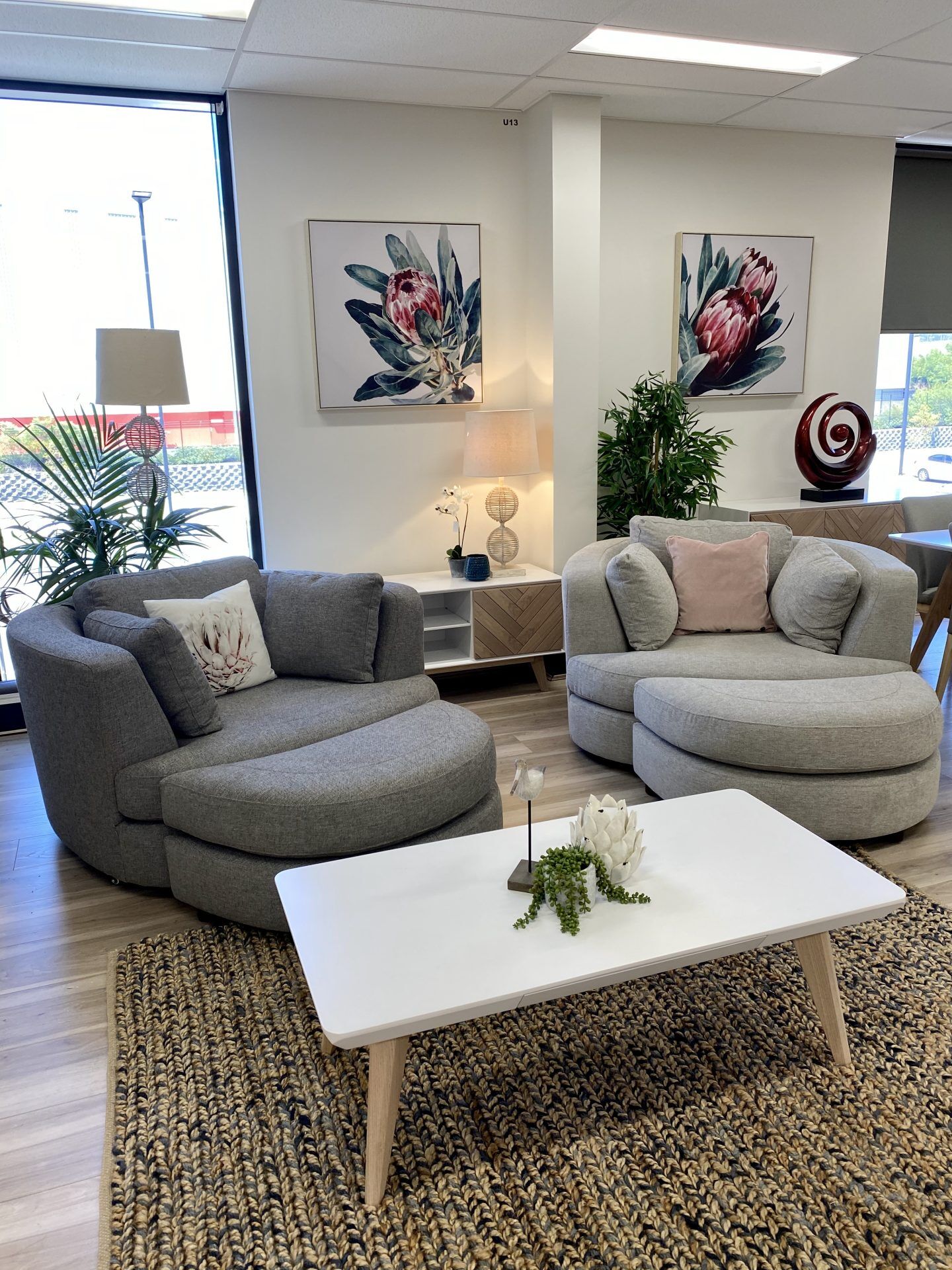 EX SHOWROOM