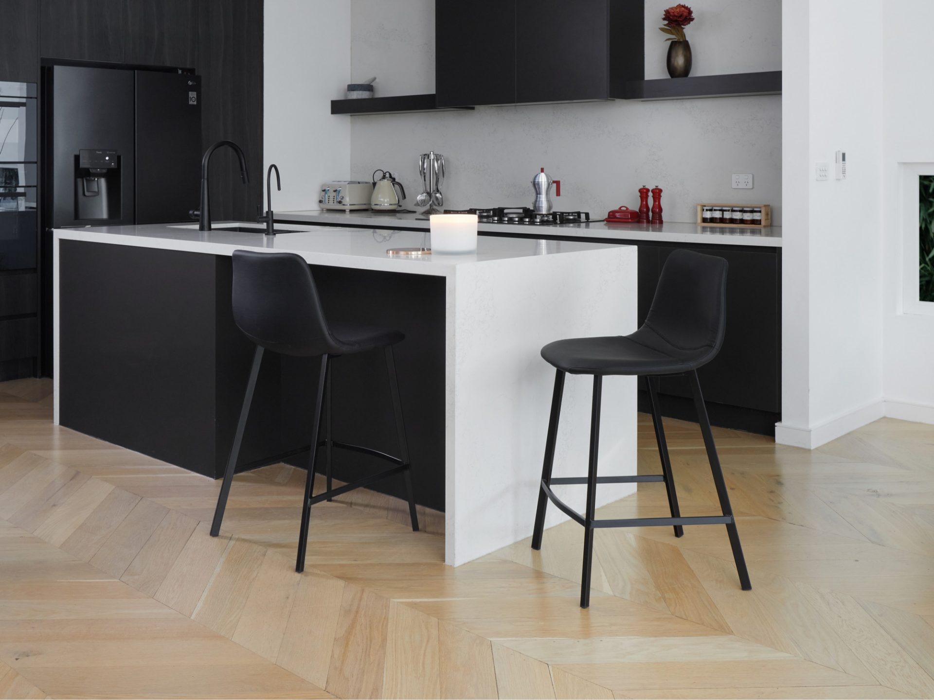 6692ec657cc2d_6692ebd17973b_HUG015-(1)-zoom